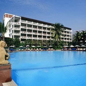 Hotel The Regent Cha-Am Beach Resort cazare Cha-am