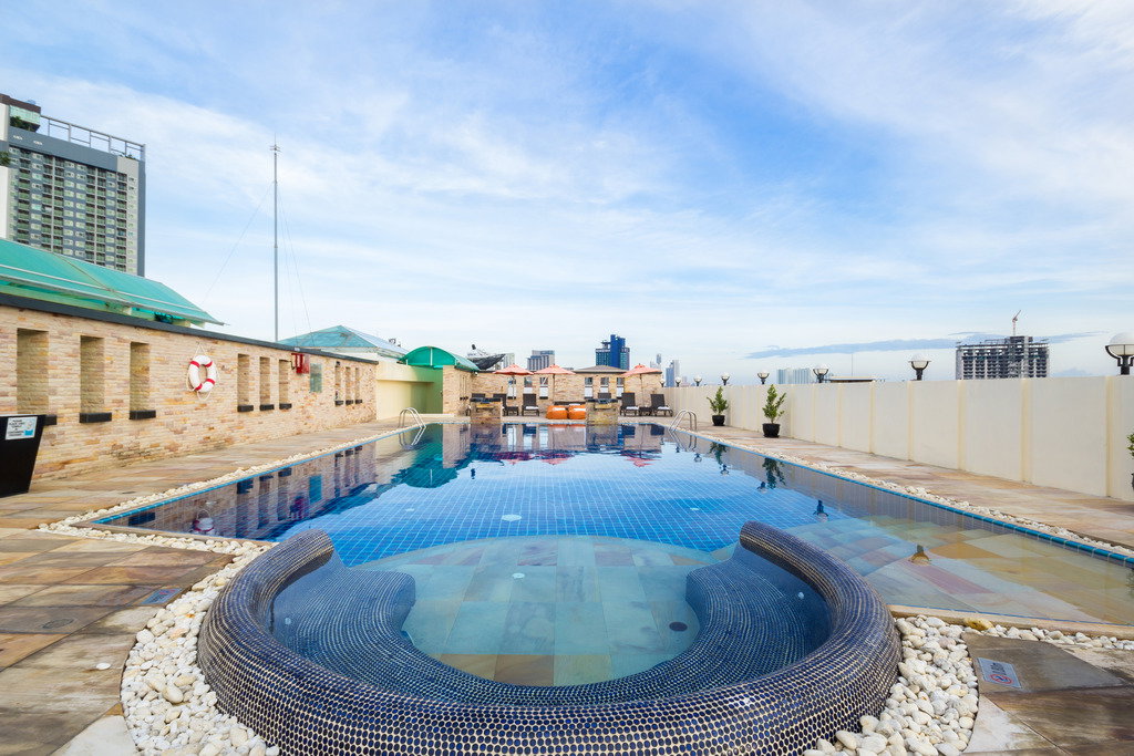 Hotel Amari Nova Suites