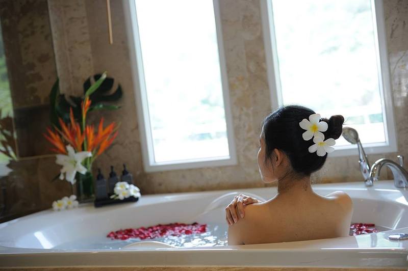 Phunawa Karon Beach Resort & Spa