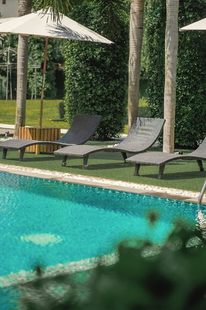 Hotel The Pago Design Hotel Phuket cazare Ko Phuket