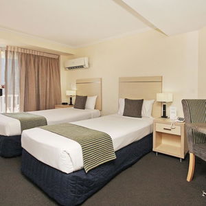 Hotel Sovereign Gold Coast cazare Gold Coast