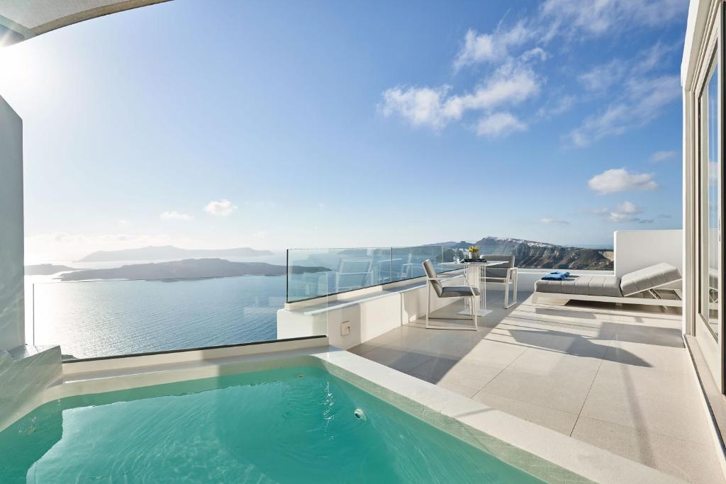 Alti Santorini Suites