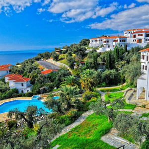 Hotel Leda Village Resort cazare Pyli