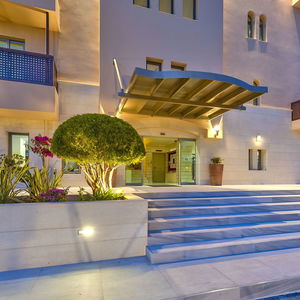 Hotel Santa Marina Beach Hotel cazare Agia Marina