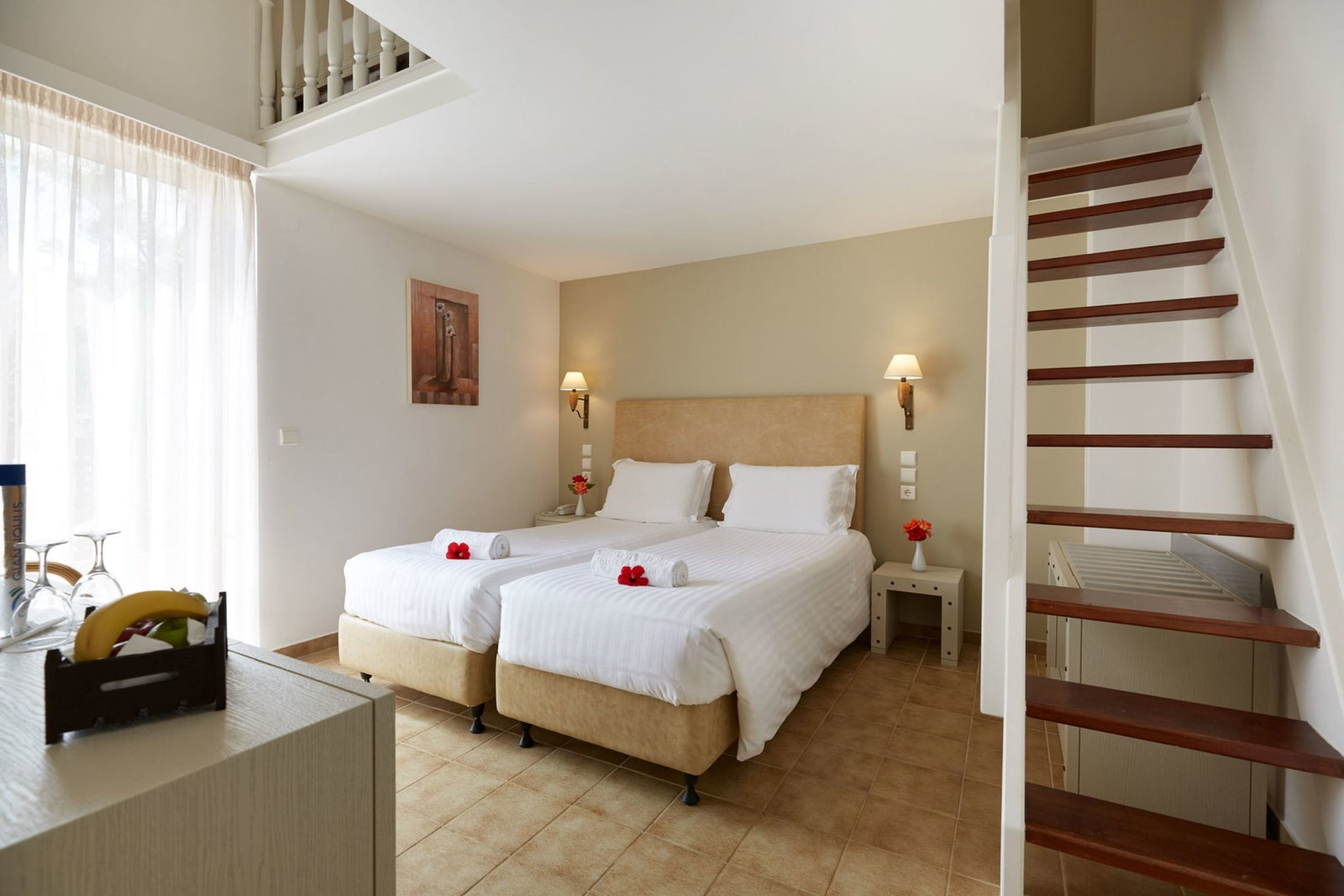 Santa Marina Beach Hotel