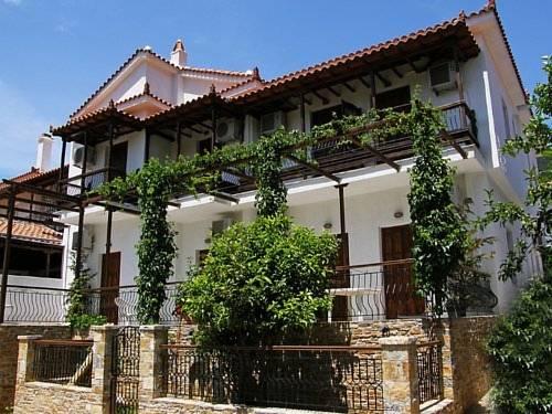 Athina Apartments