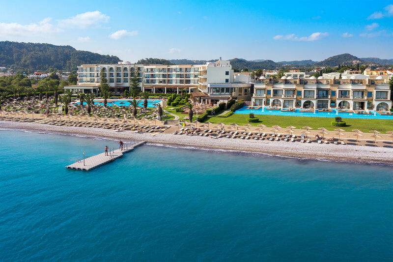 Hotel The Ixian Grand & All Suites