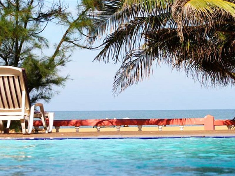 Topaz Beach Hotel