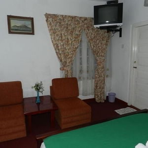 Hotel Eeescart Family Resort cazare Sri Lanka