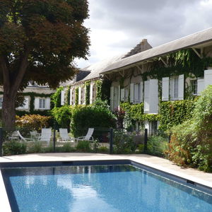 Hotel Logis Hôtel La Tonnellerie cazare Beaugency