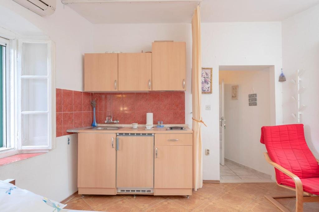 Hotel Apartman Studio Stari Grad - 1