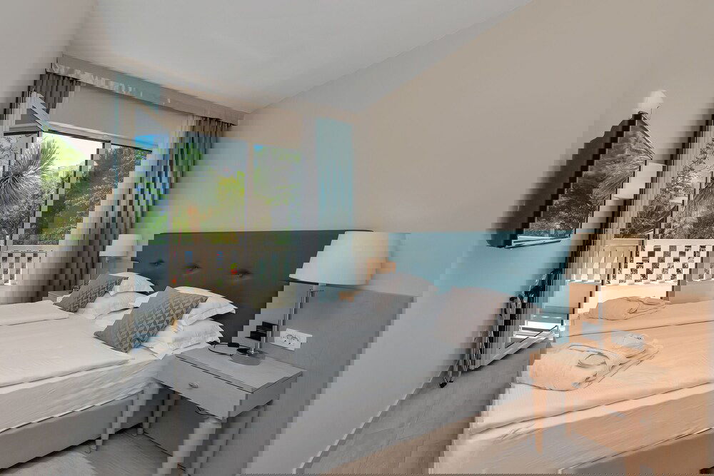 Hotel Aparthotel Flora