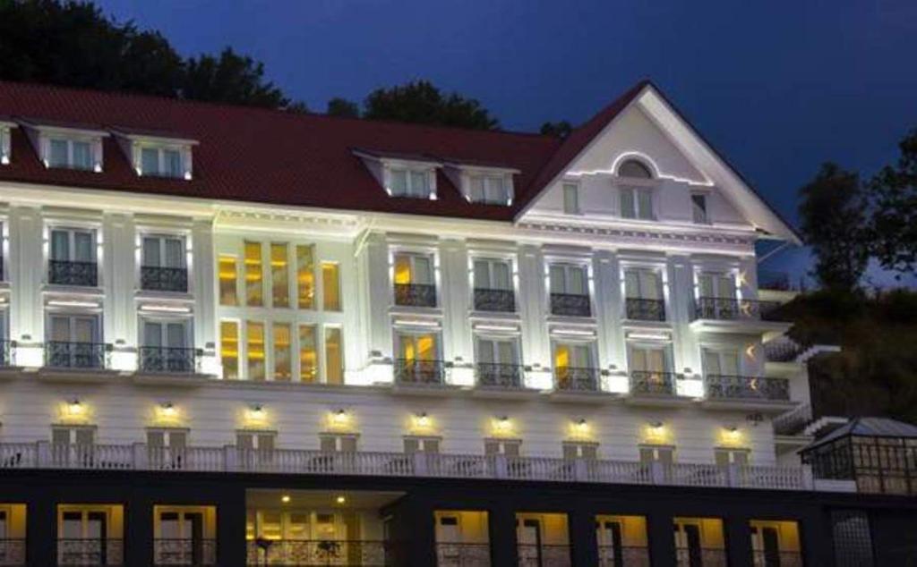 Hotel Mell Hotel
