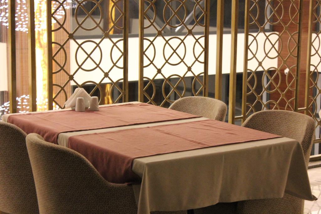 Hotel Grand Vaves Hotel