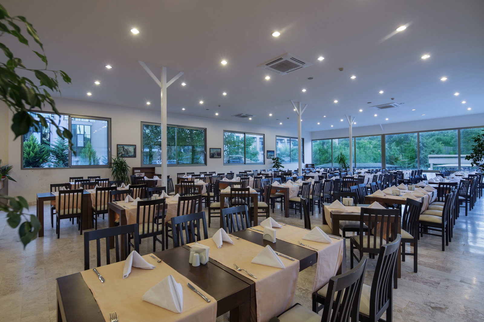 dal travel Eldar Garden Resort