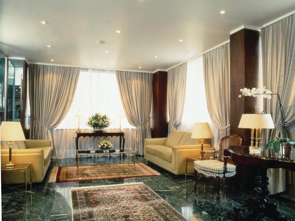 Hotel The Park Hotel Piraeus