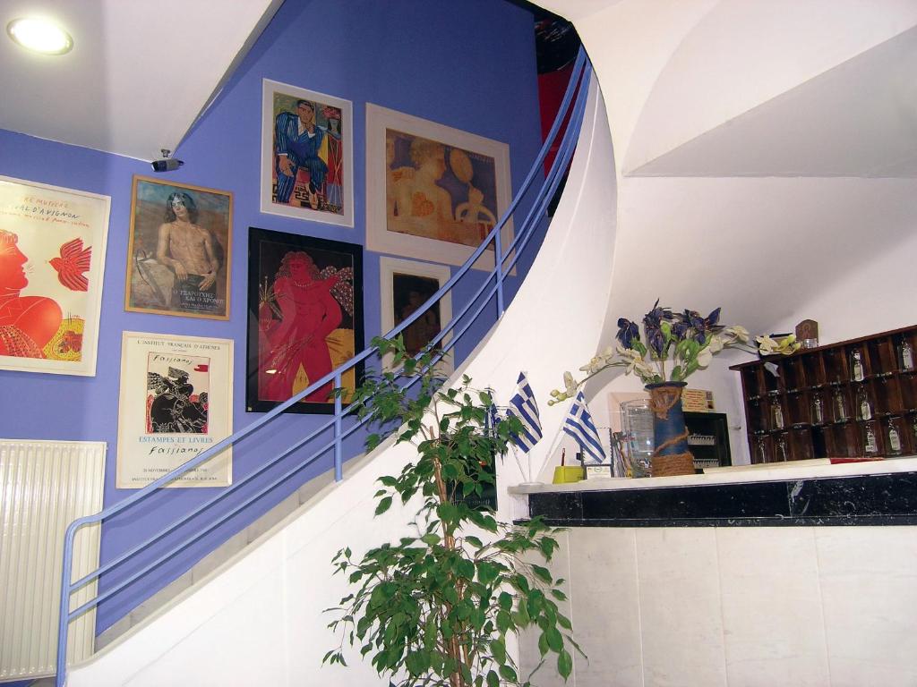 Roy Hotel