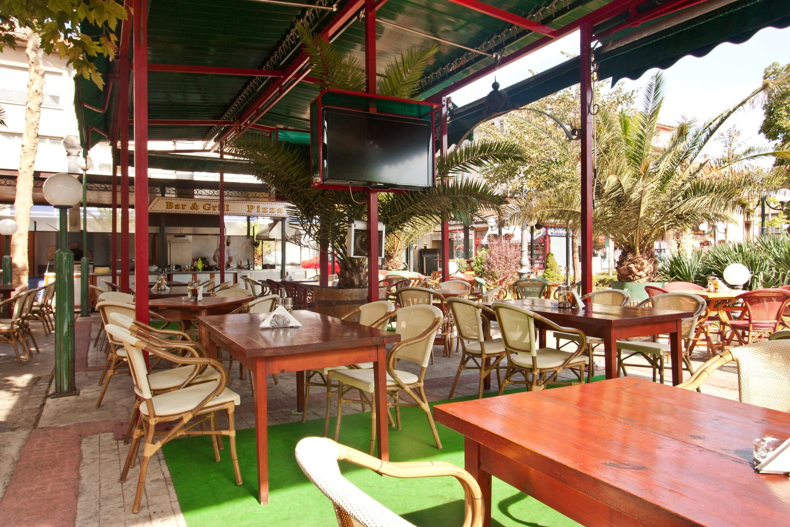 Saint George Hotel & Medical Spa