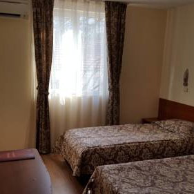Hotel Caprice cazare Varna