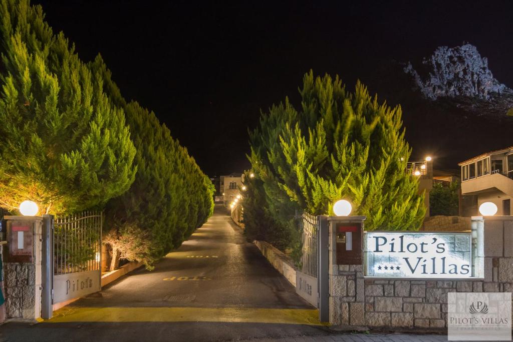 Hotel Pilot's Villas Luxury Suites