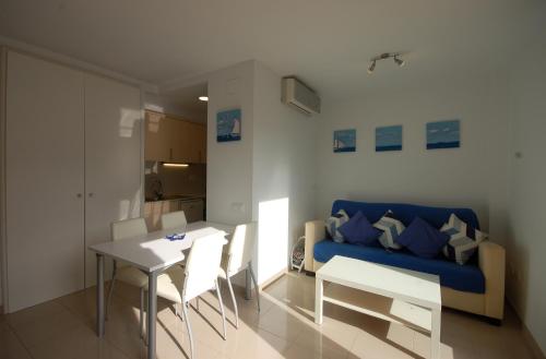 dal travel Lets Holidays Estrella Pelegri