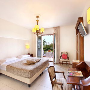 Hotel Hotel Alpha cazare Sorrento