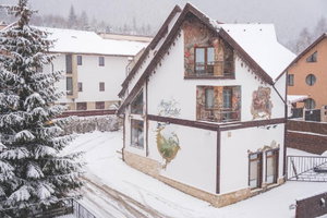 Hotel Pensiunea Monti Chalet cazare Poiana Brasov