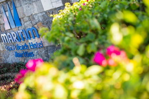 Hotel Crystals Beach Resort Belle Mare, A Member Of Radisson Individuals cazare Belle Mare