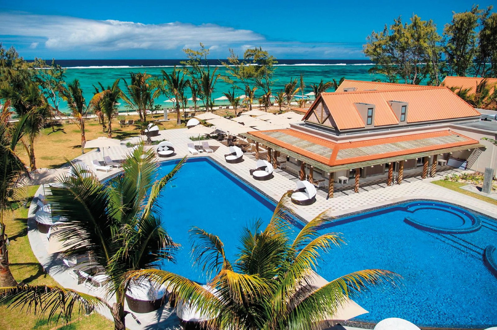 Crystals Beach Resort Belle Mare, A Member Of Radisson Individuals