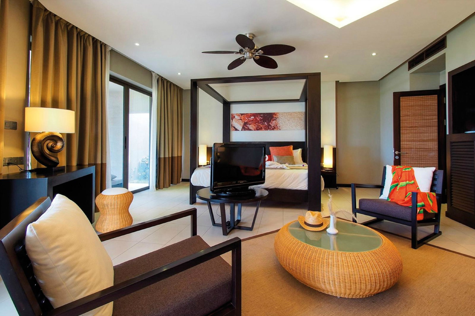 Crystals Beach Resort Belle Mare, A Member Of Radisson Individuals