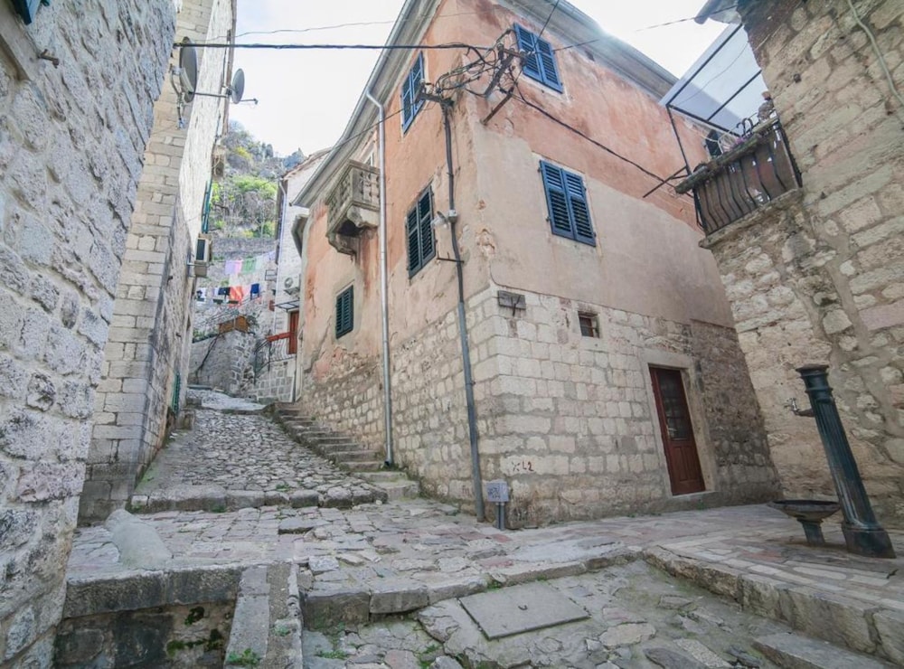 Hotel Cozy Stay In Kotors Old Town