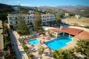 Hotel Spiros-Soula Family Hotel & Apartments cazare Agia Pelagia