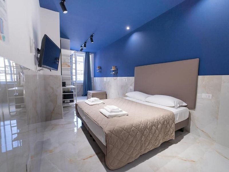 P.c. Boutique H. Vesuvius, Napoli Centro, By Clapa Group