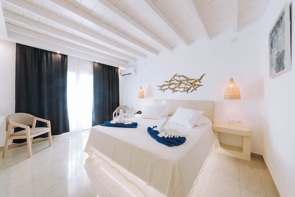 Naxian Emerald Hotel