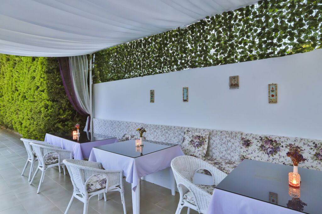 Kiraz Otel