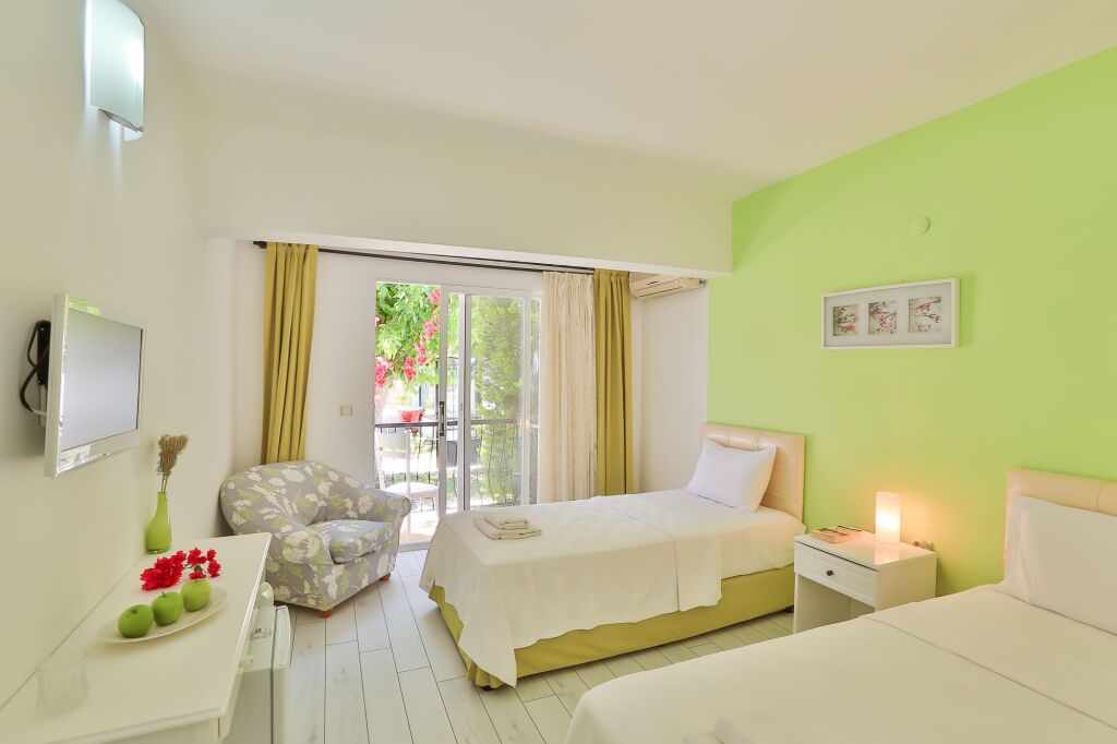 Kiraz Otel