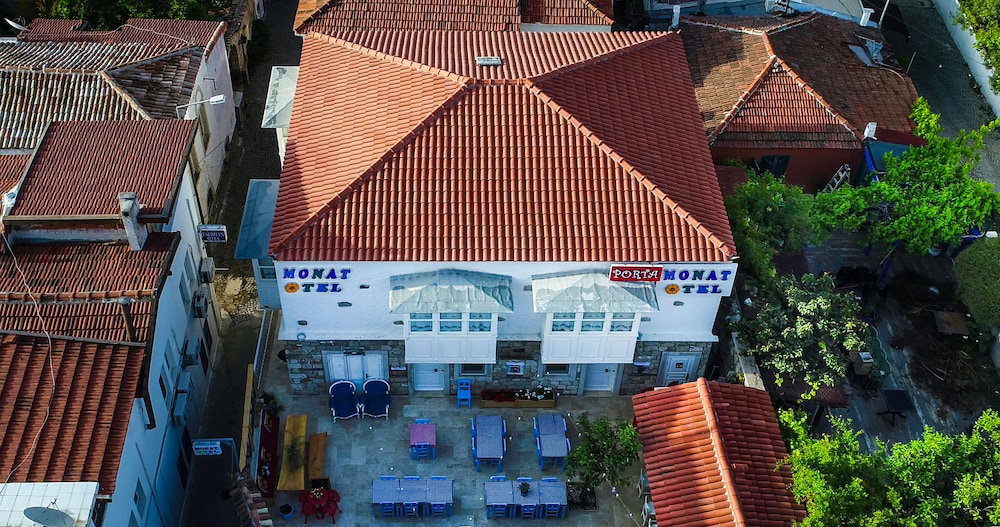 Hotel Monat