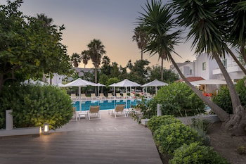 Hotel Alexandra Beach Hotel
