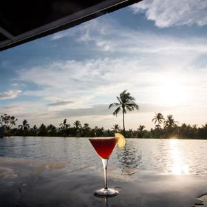 Hotel Fox Jimbaran Beach Bali cazare Jimbaran