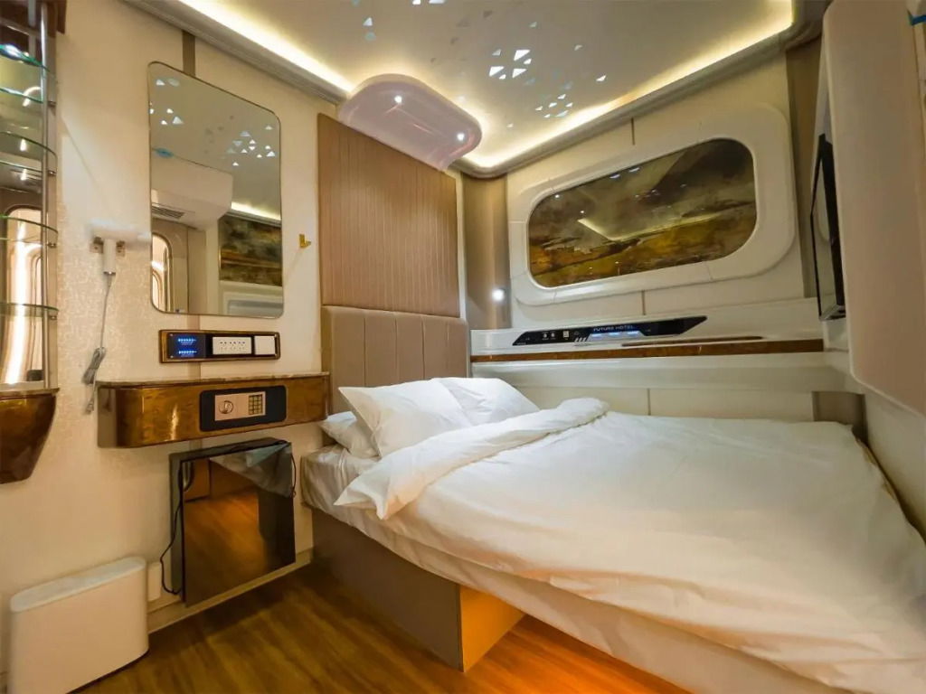 Hotel Caps Lock Future Hotel