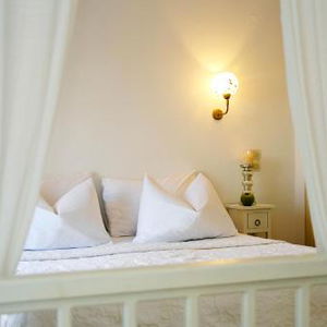 Hotel Kostantakis Cave Winery Residence cazare Milos