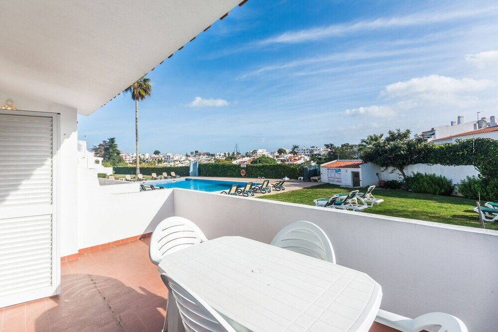 Hotel Apartamentos Oura Parque