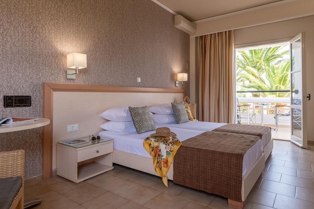 Dedalos Hotel