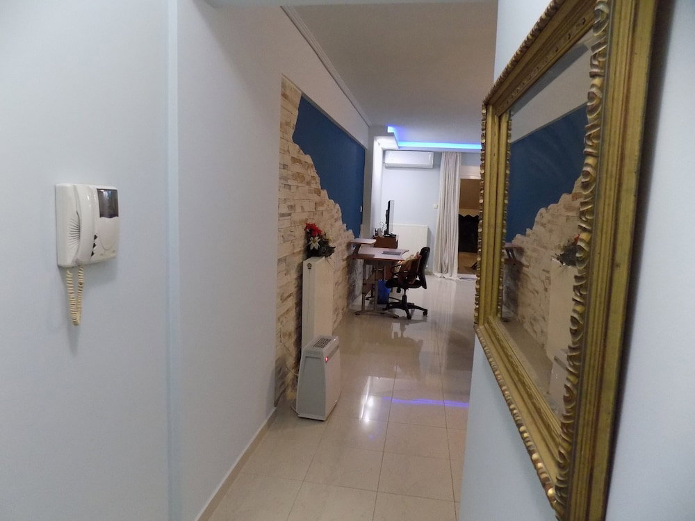 Natalys 2 Bd Gorgeous Apt In Volos