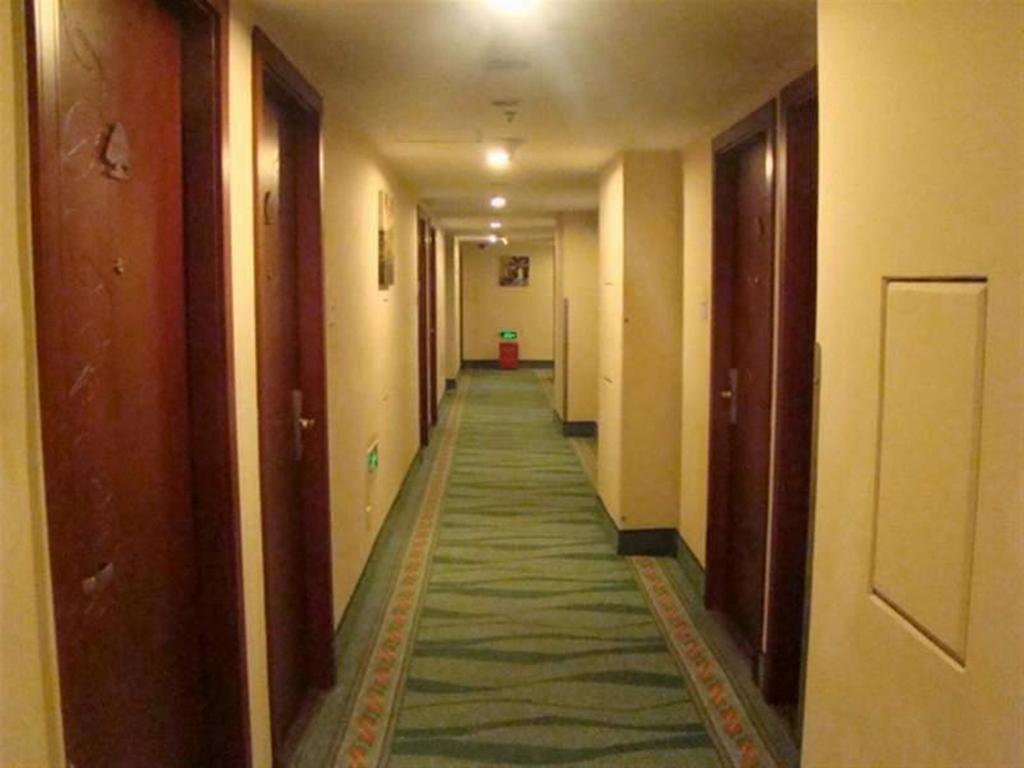 Hotel Greentree Inn Shanghai Hongqiao Airport Hotel