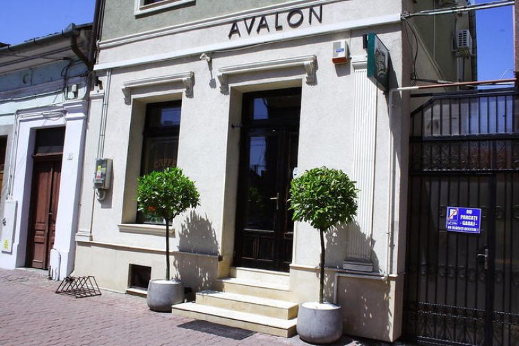 Hotel Avalon Rooms Oradea-Romania