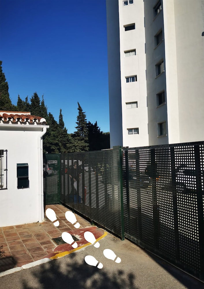 Hotel Skysea Holidays Calahonda La Algaida