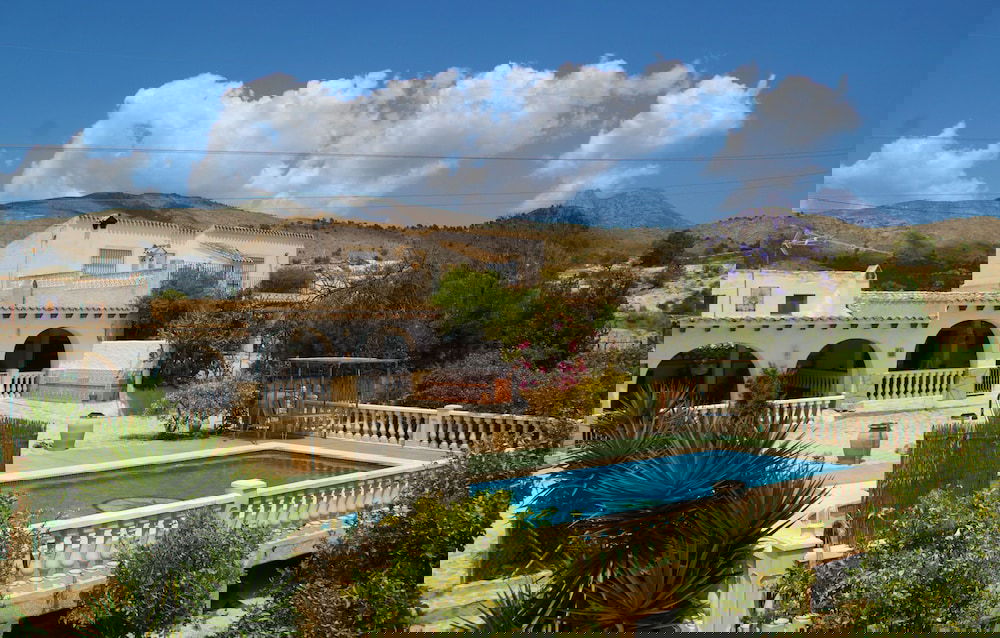 Hotel Casas Rurales Delfos