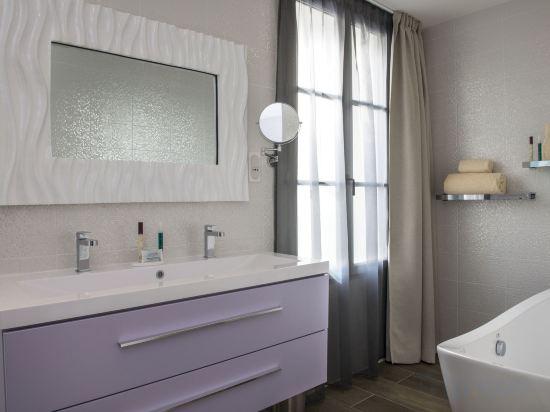 Relais Thalasso Baie De La Baule Château Des Tourelles