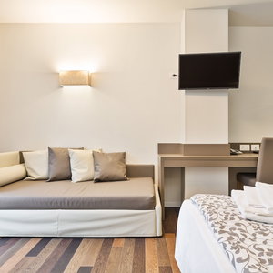 Hotel Albergo Gardesana cazare Riva del Garda